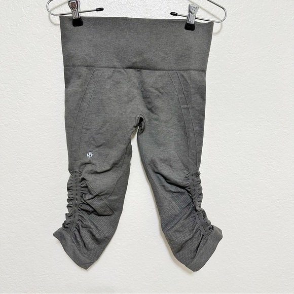 Lululemon In The Flow Crop II Heathered Soot Light leggings size 4 - Picture 6 of 9